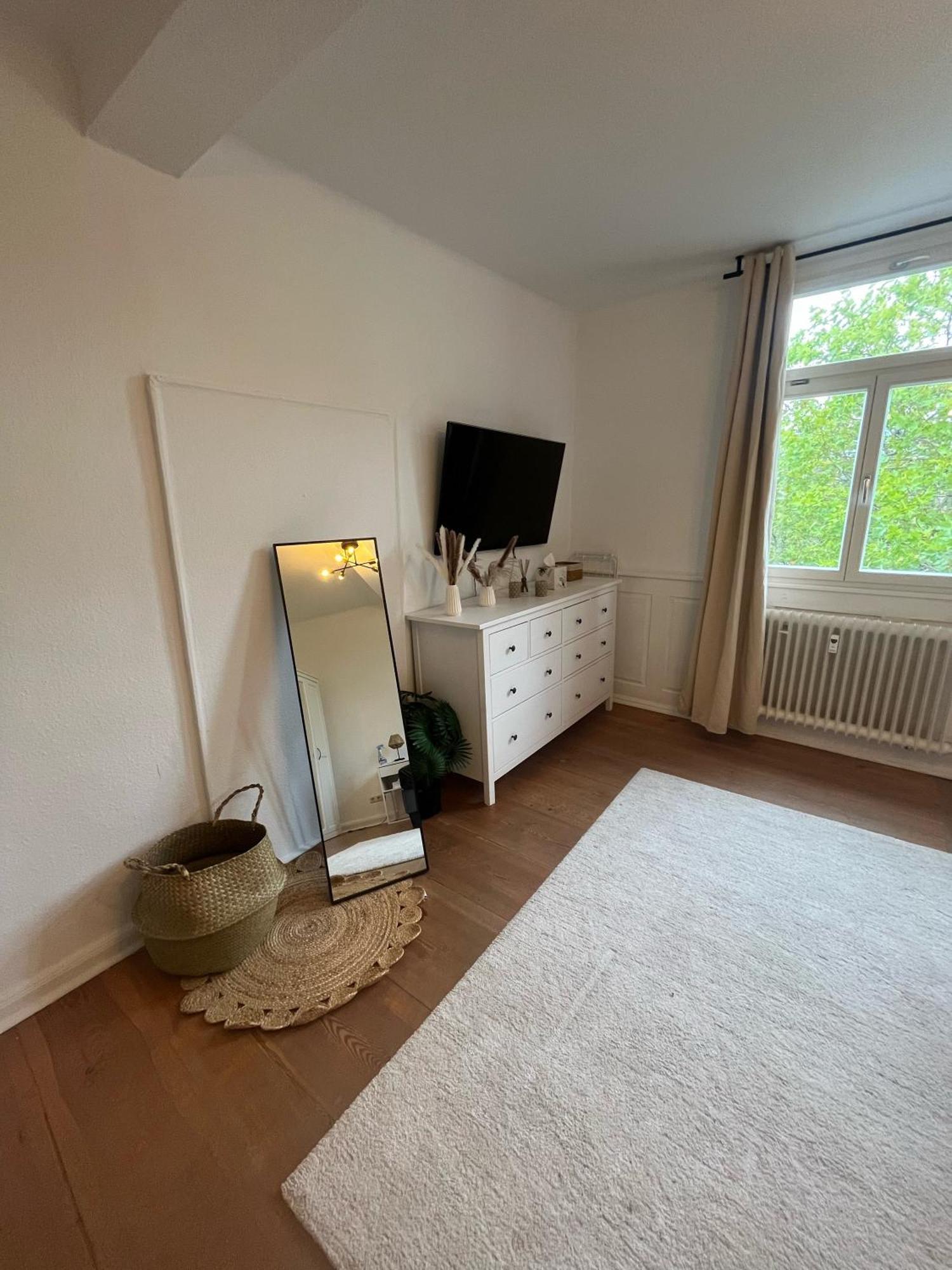 Charmante Altbauwohnung *